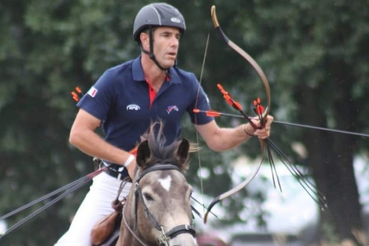 Image de Tir à l'arc à Poney / IL RESTE 1 PLACE